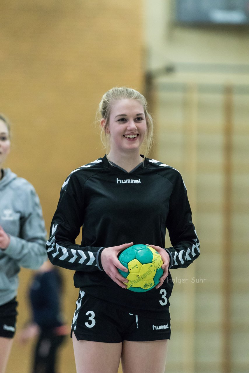 Bild 110 - A-Juniorinnen MTV Herzhorn - Bramstedter TS : Ergebnis: 32:32